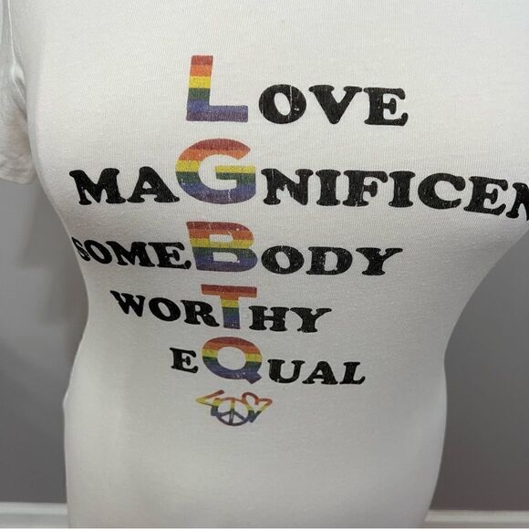 New LBGTQ White t-shirt --‎ perfect for Pride!  -- XL, 1X, 2X - Picture 3 of 8